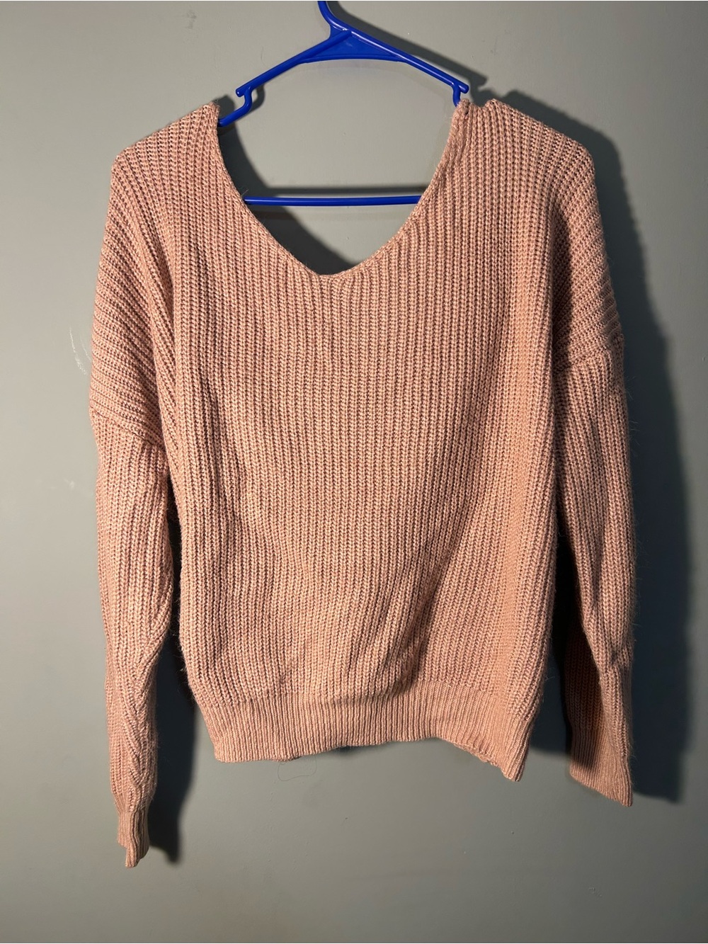 Women's off the shoulder’s Sweater in Blush Pink (Size S or M)